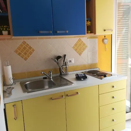 Antoinette Apartment